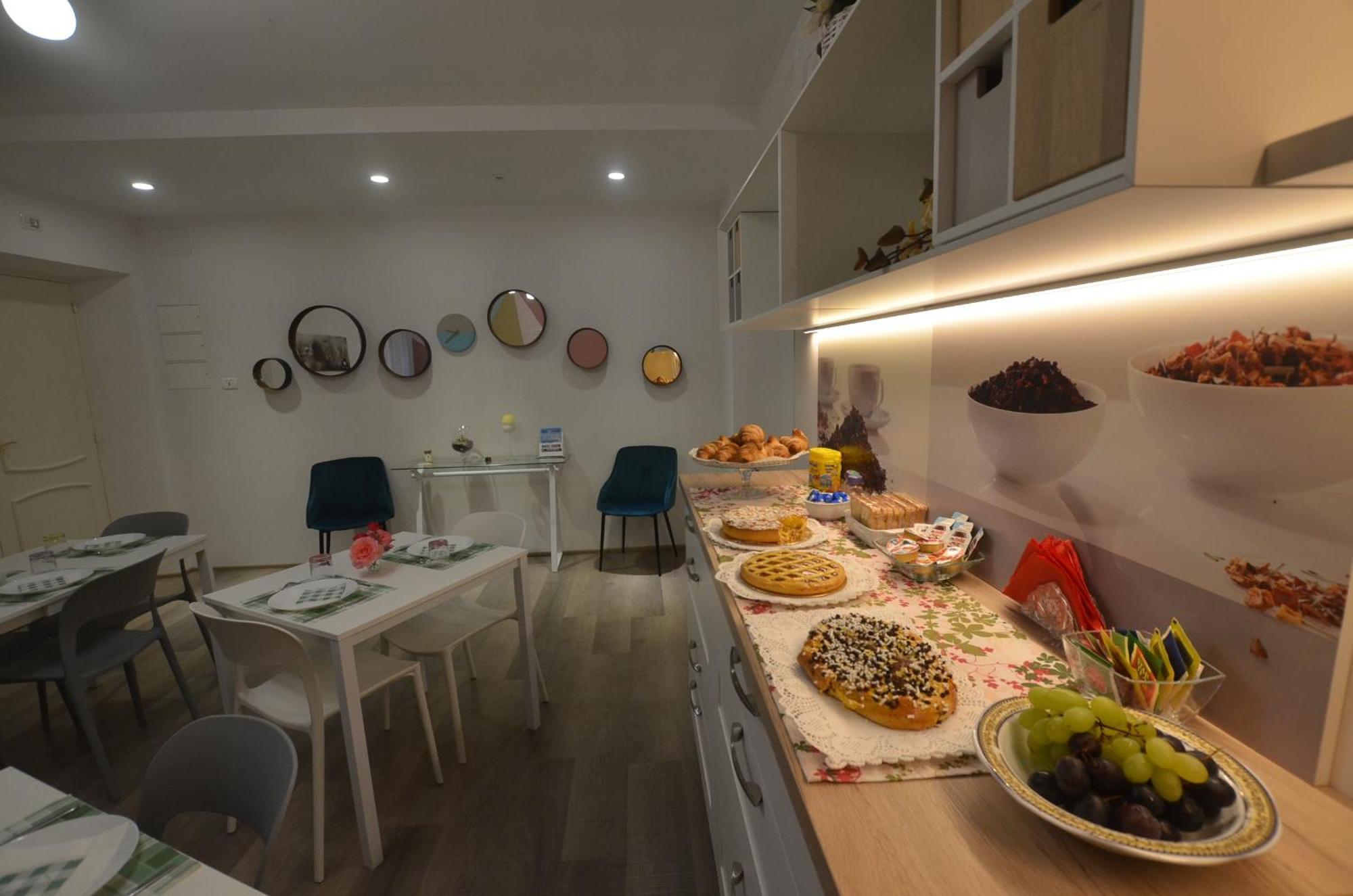 Bed and Breakfast La Coccinella Єзі Екстер'єр фото