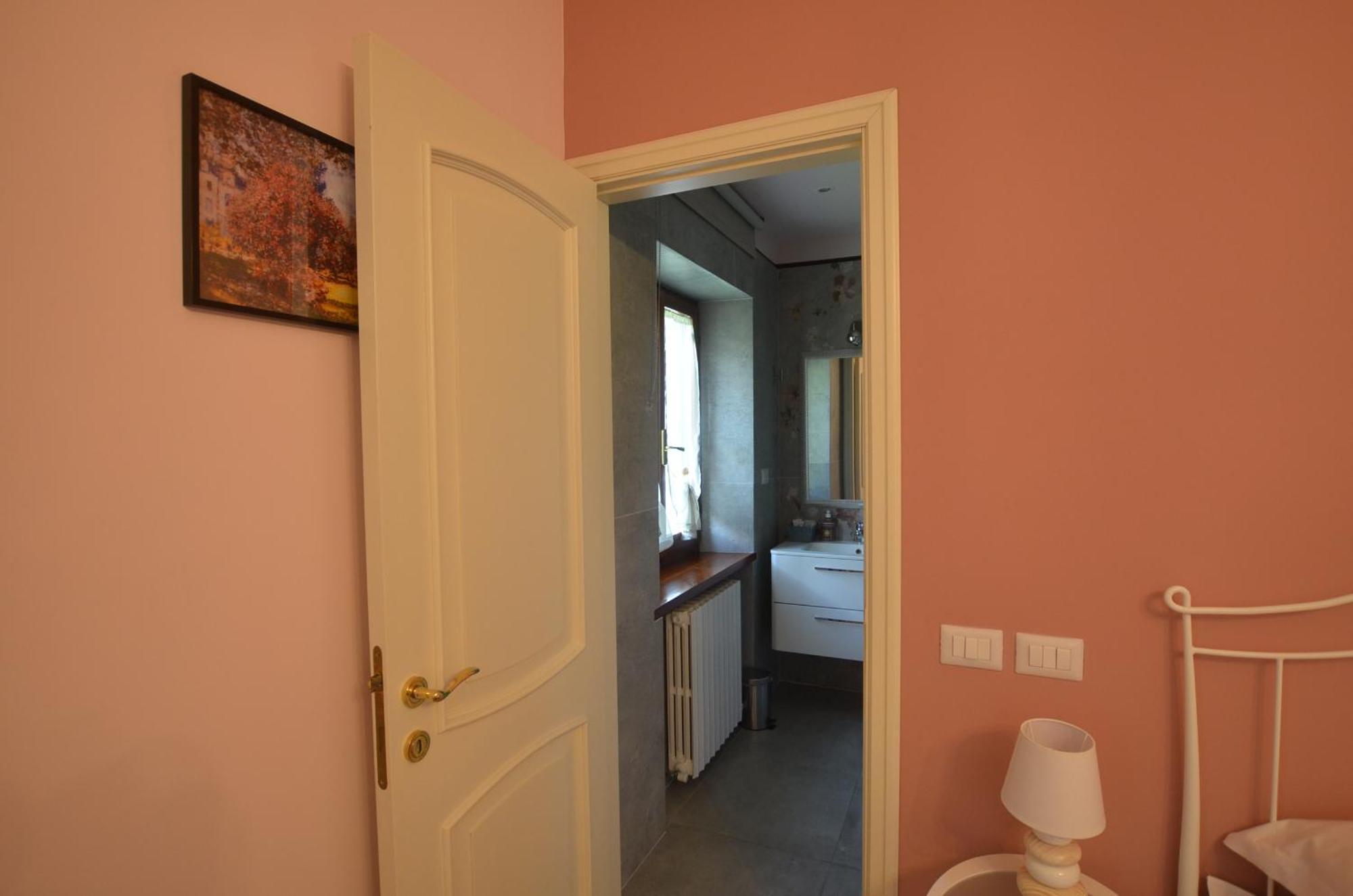Bed and Breakfast La Coccinella Єзі Екстер'єр фото