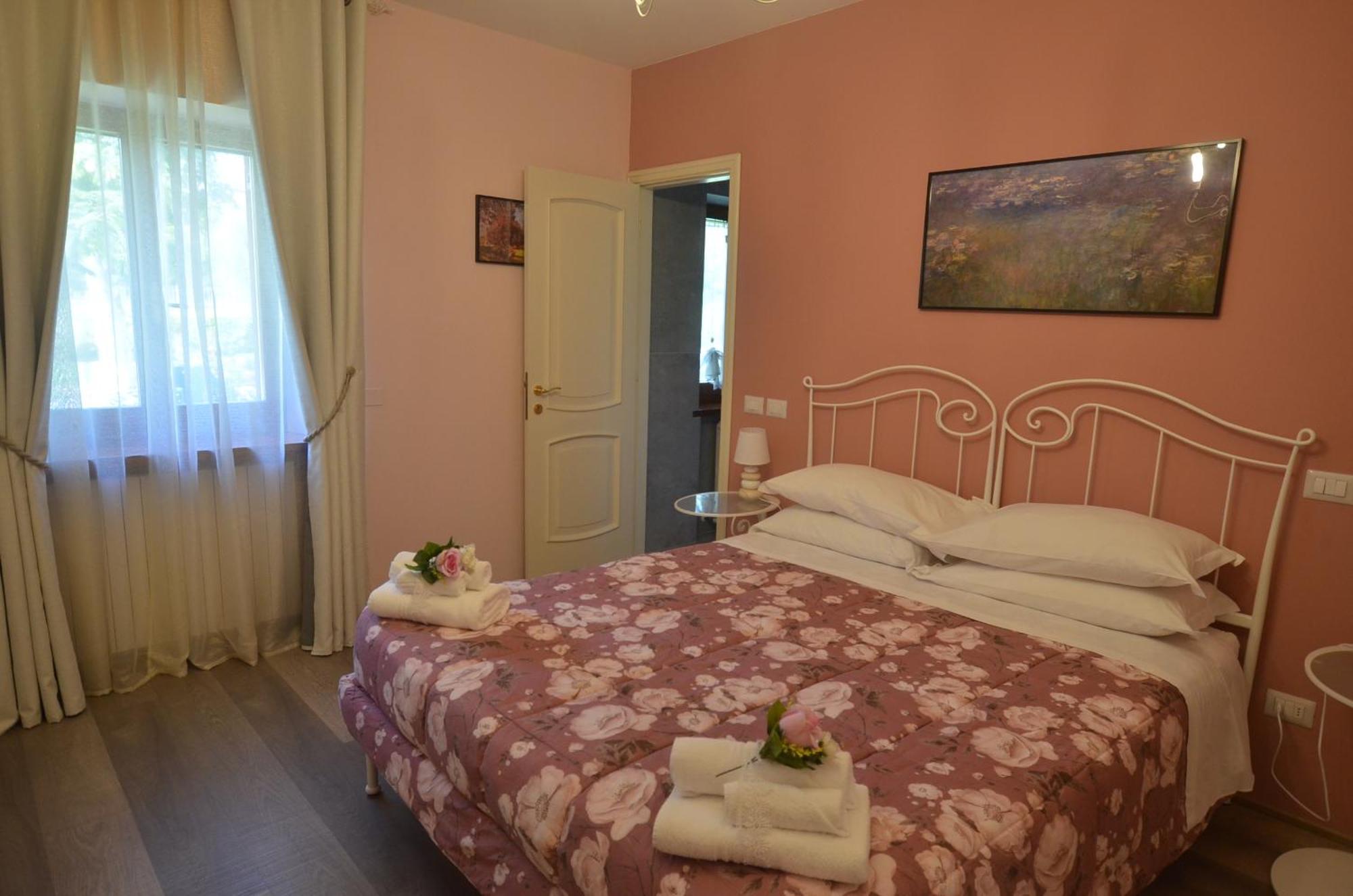 Bed and Breakfast La Coccinella Єзі Екстер'єр фото