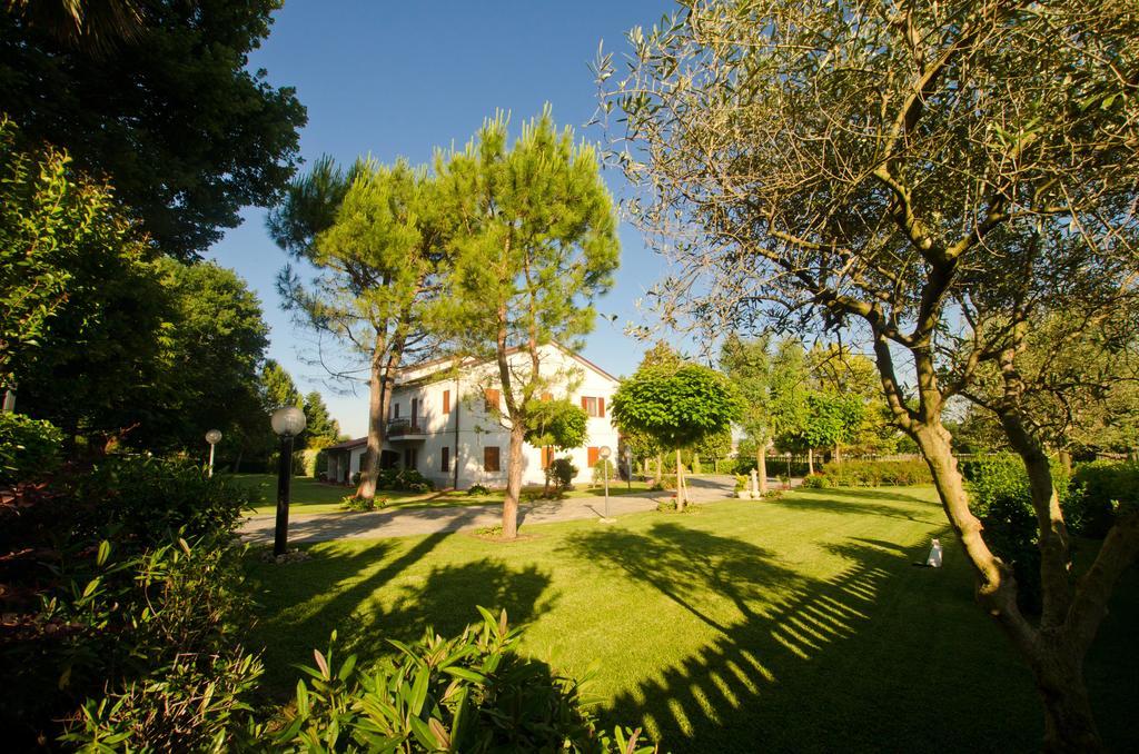Bed and Breakfast La Coccinella Єзі Екстер'єр фото