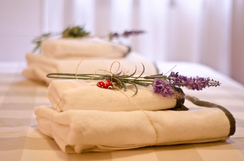 Bed and Breakfast La Coccinella Єзі Екстер'єр фото